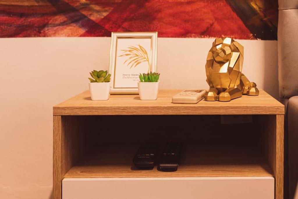 Art Studio Myslym Shyri Тирана Экстерьер фото